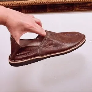 Hand Crafted | Shoes | New Hand Crafted Embossed Tooled  display picture 2